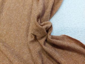 Πλεκτό 'Winter class' glitter camel