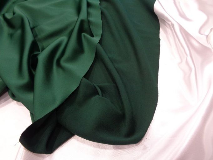 Ρασμίρ-αλπακάς 'Elegance green'